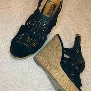 Carlos Santana black wedges very comfortable